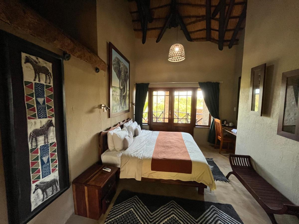 Crocodile Kruger Safari Lodge Marloth Park Bagian luar foto