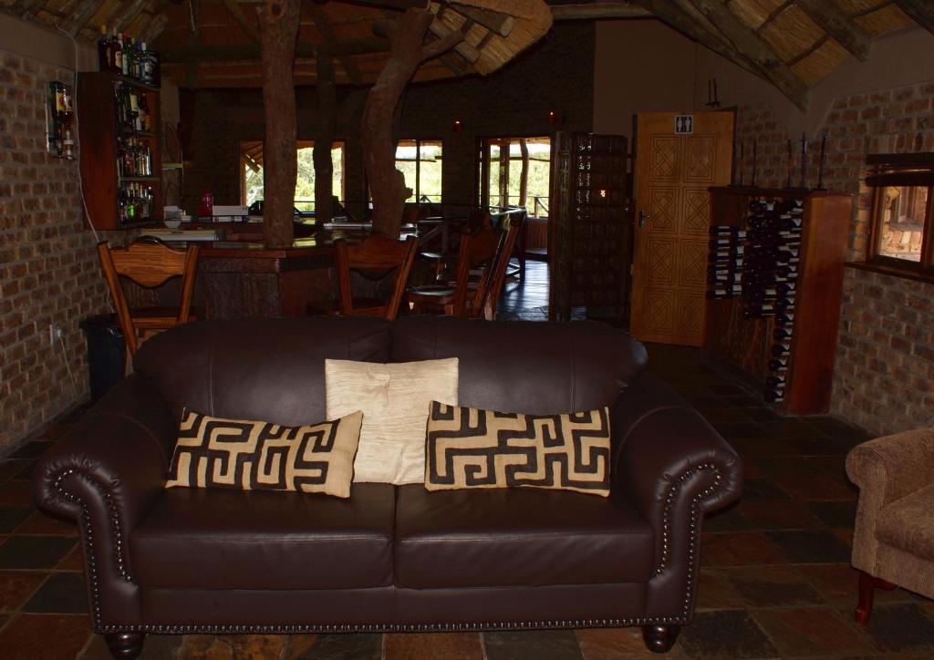 Crocodile Kruger Safari Lodge Marloth Park Bagian luar foto